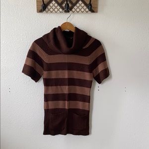 Stretchable knit top